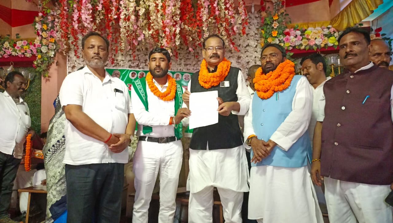 देवघर जिला राजद के निर्विरोध अध्यक्ष बने फणिभूषण यादव