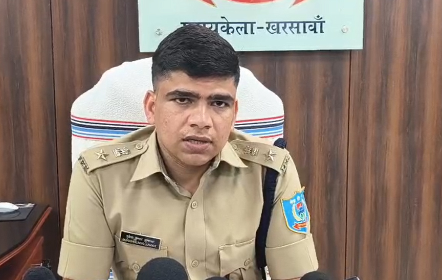सरायकेलाः फायरिंग मामले में 2 आरोपी अवैध हथियार व गोली के साथ गिरफ्तार