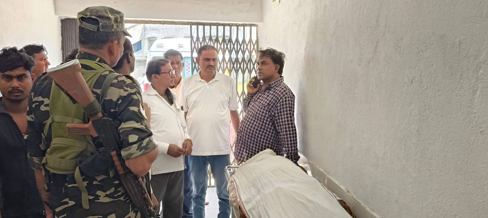 गिरिडीहः ट्रक के धक्के से स्कूटी सवार बुजुर्ग की मौत, पत्नी घायल