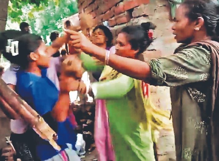 जमशेदपुर : बिष्टुपुर में मकान मालिक व किरायेदार में मारपीट, 5 घायल