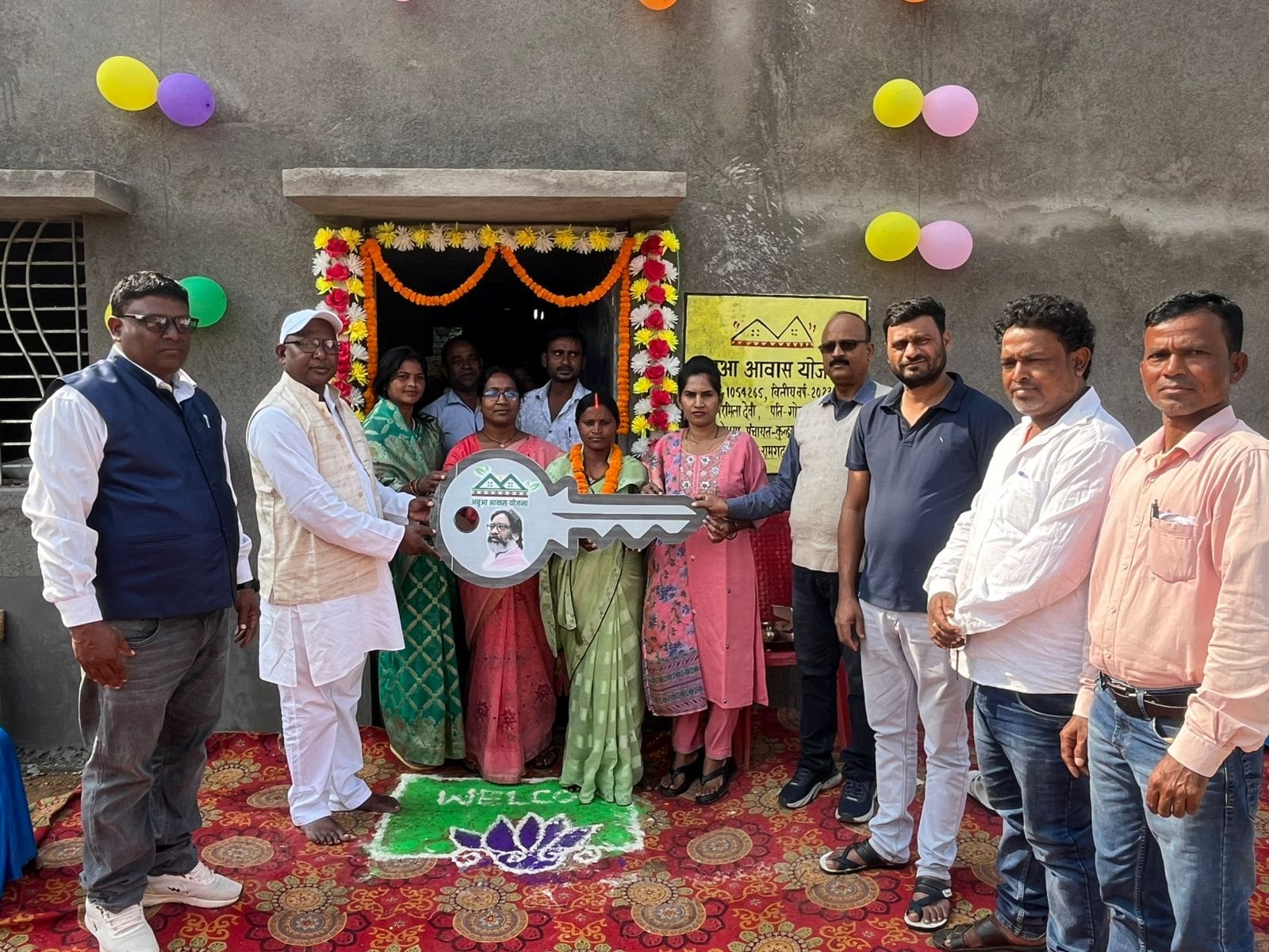 रामगढ़ः कुंदरूकला में अबुआ आवास लाभुकों का हुआ गृहप्रवेश