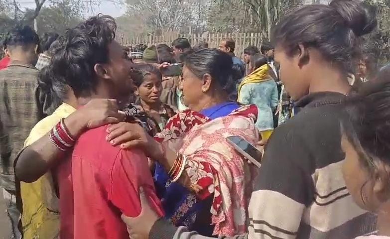 धनबादः हाइवा के धक्के से BCCL कर्मी की मौत, विरोध में कतरास मुख्य मार्ग जाम