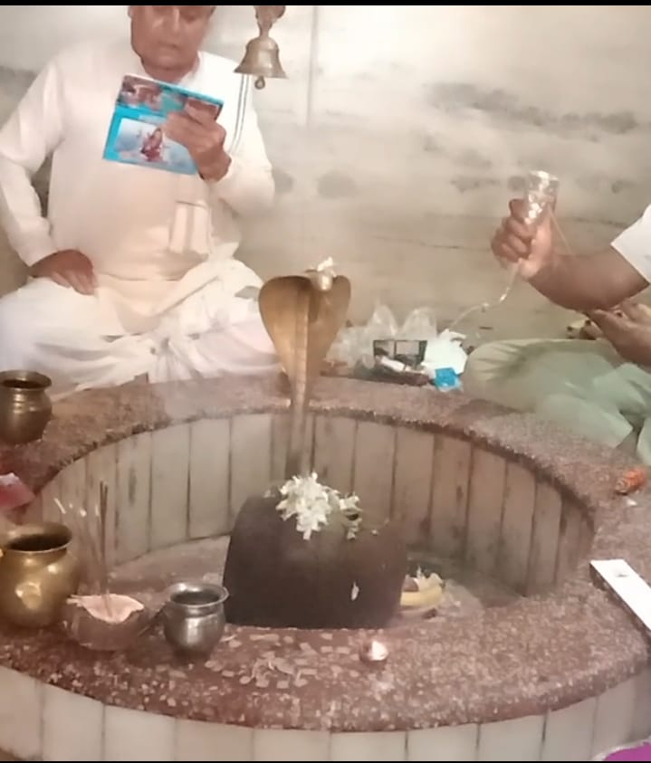 चाईबासाः गोइलकेरा के महादेवशाल धाम में खंडित शिवलिंग की होती है पूजा