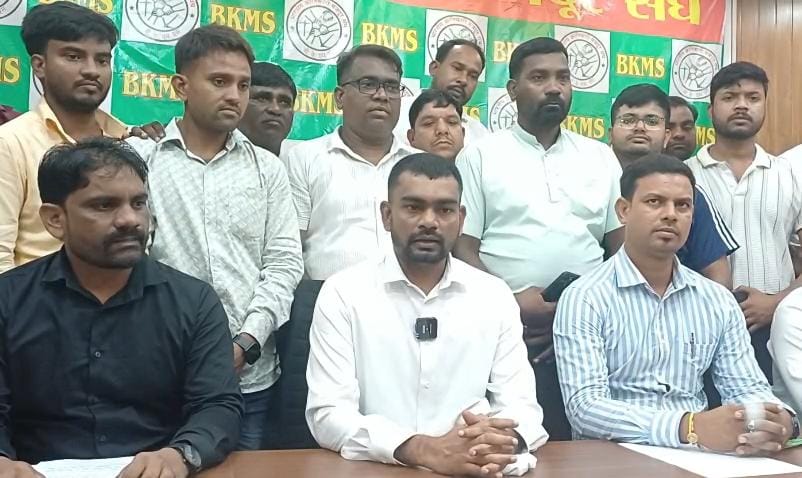 धनबादः आदिवासियों का मुख्यधारा से दूर होना चिंताजनक- जयराम महतो