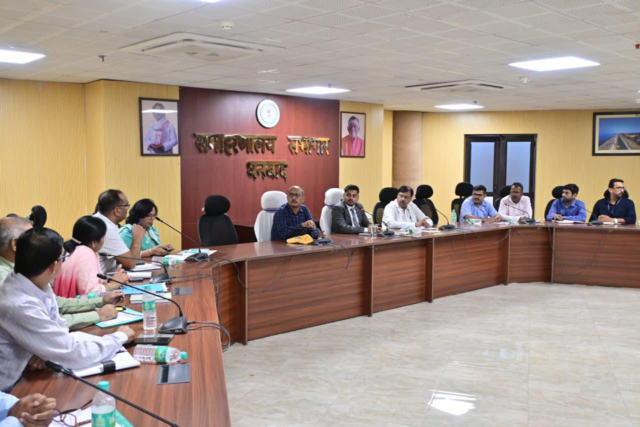 धनबादः तोपचांची में बनेगा 20 बेड का एमटीसी, सदर अस्पताल में लगेगी अल्ट्रासाउंड मशीन