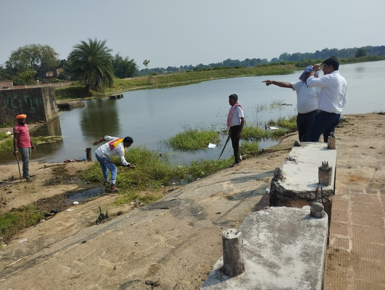 देवघरः छठ महापर्व की तैयारी जोरों पर, नगर निगम ने घाटों का किया निरक्षण