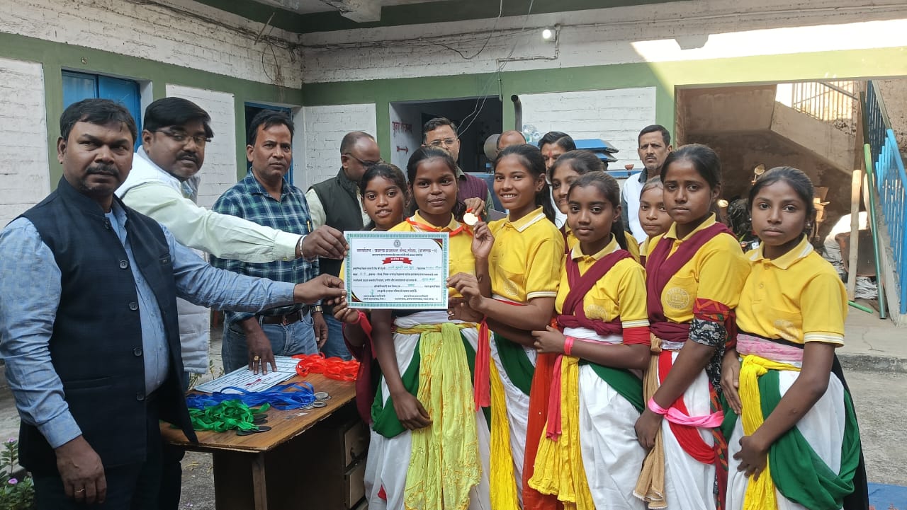 रामगढ़ः जिले के 31385 स्कूली बच्चों ने राज्य स्थापना दिवस पर प्रतियोगिताओं  में दिखाई प्रतिभा