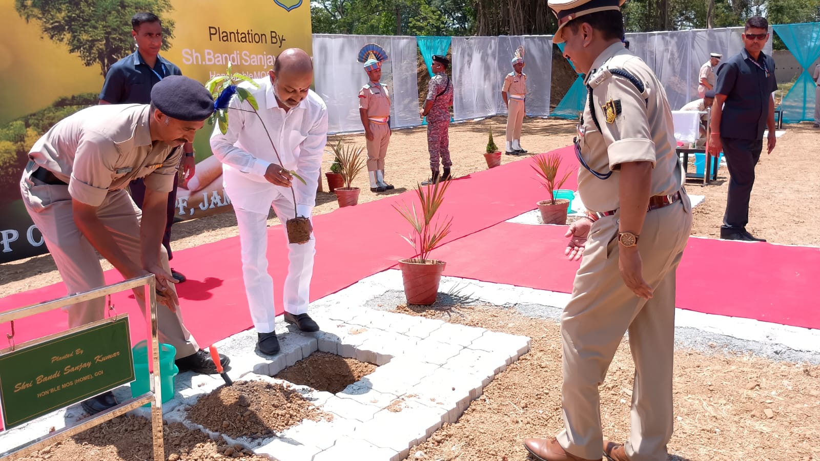 जमशेदपुरः देश की आंतरिक सुरक्षा की जिम्मेवारी CRPF के कंधों पर- संजय कुमार