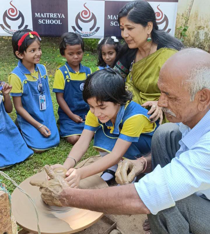 देवघरः मैत्रेय विद्यालय के छात्रों की अनोखी पहल, दीपावली पर हर घर होगा जगमग