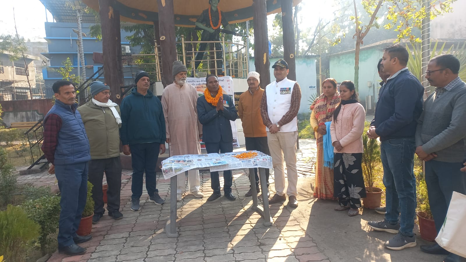 लातेहारः पूर्व सैनिकों ने मनाया थल सेना दिवस, शहीदों को दी श्रद्धांजलि