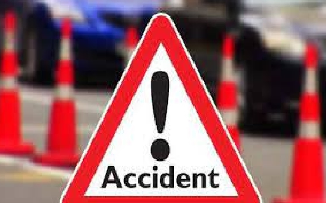 देवघरः लोखरिया मोड़ पर हाइवा के घक्के से बाइक सवार युवक-युवती की मौत