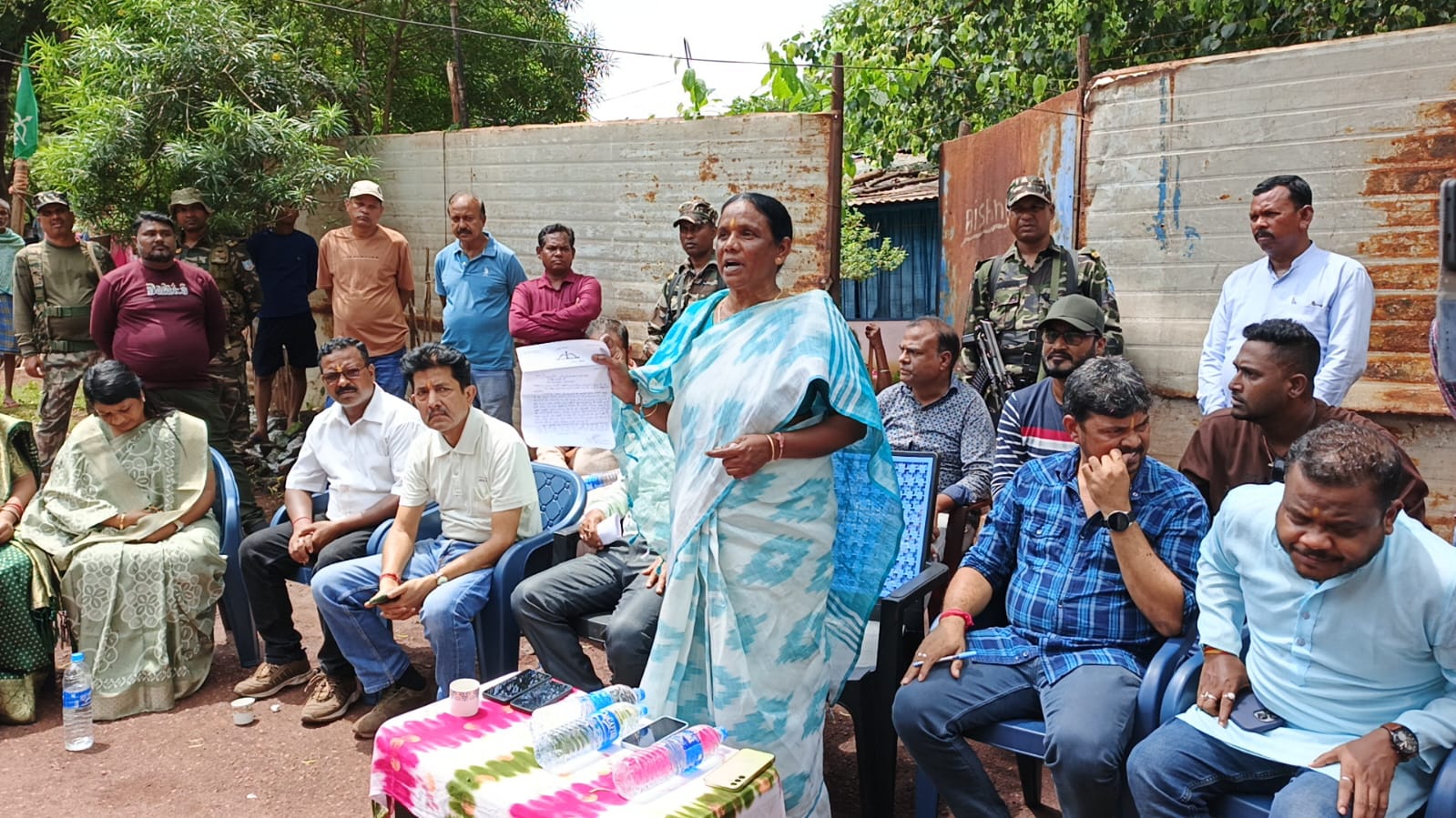 चाईबासाः गुवा के एक भी परिवार को विस्थापित नहीं होने दूंगी- जोबा माझी