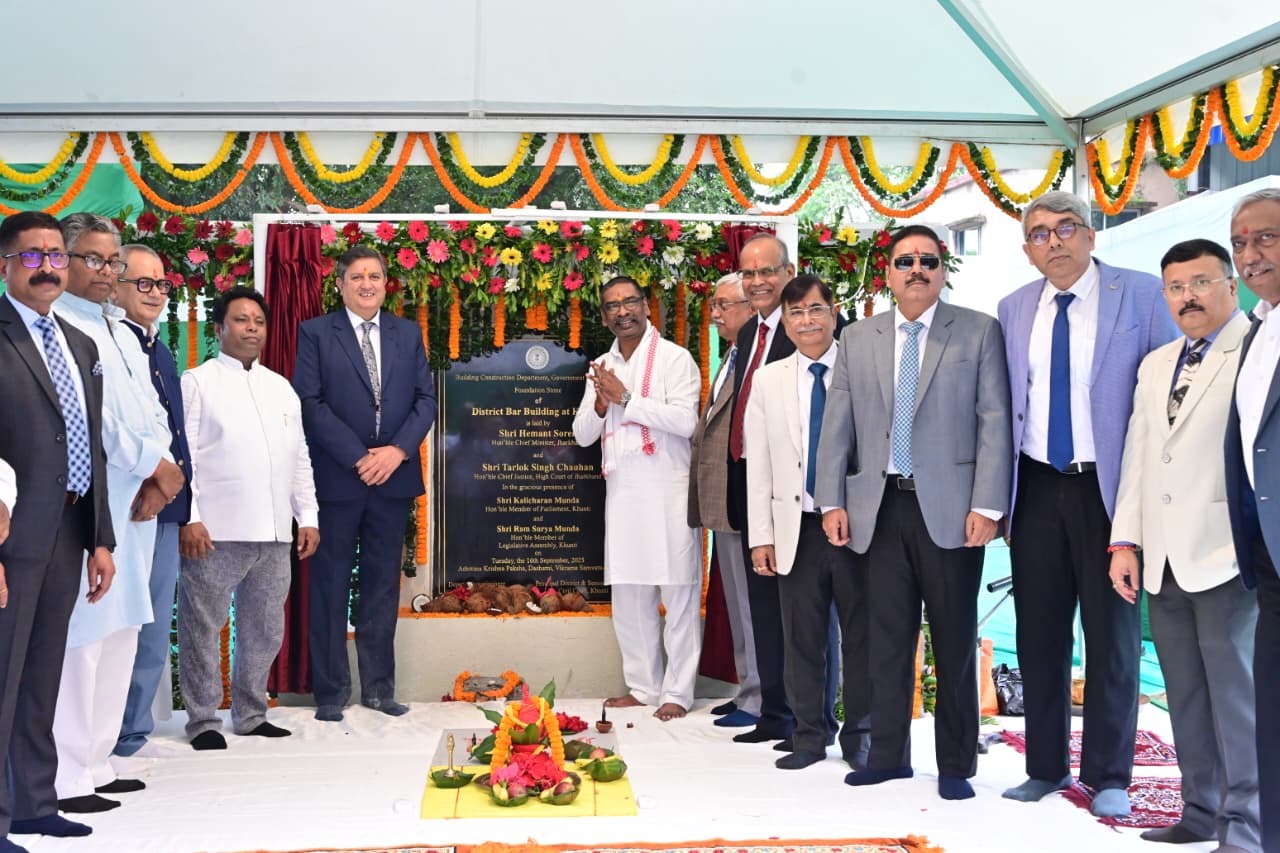 CM व मुख्य न्यायाधीश व ने चांडिल में विधिज्ञ परिषद भवन का किया ऑनलाइन शिलान्यास