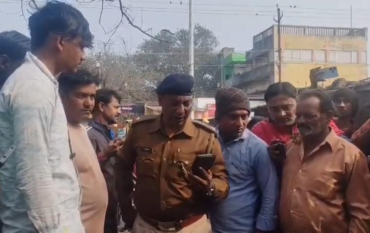 धनबादः बस्ताकोला में कचरे के ढेर से नवजात का शव बरामद