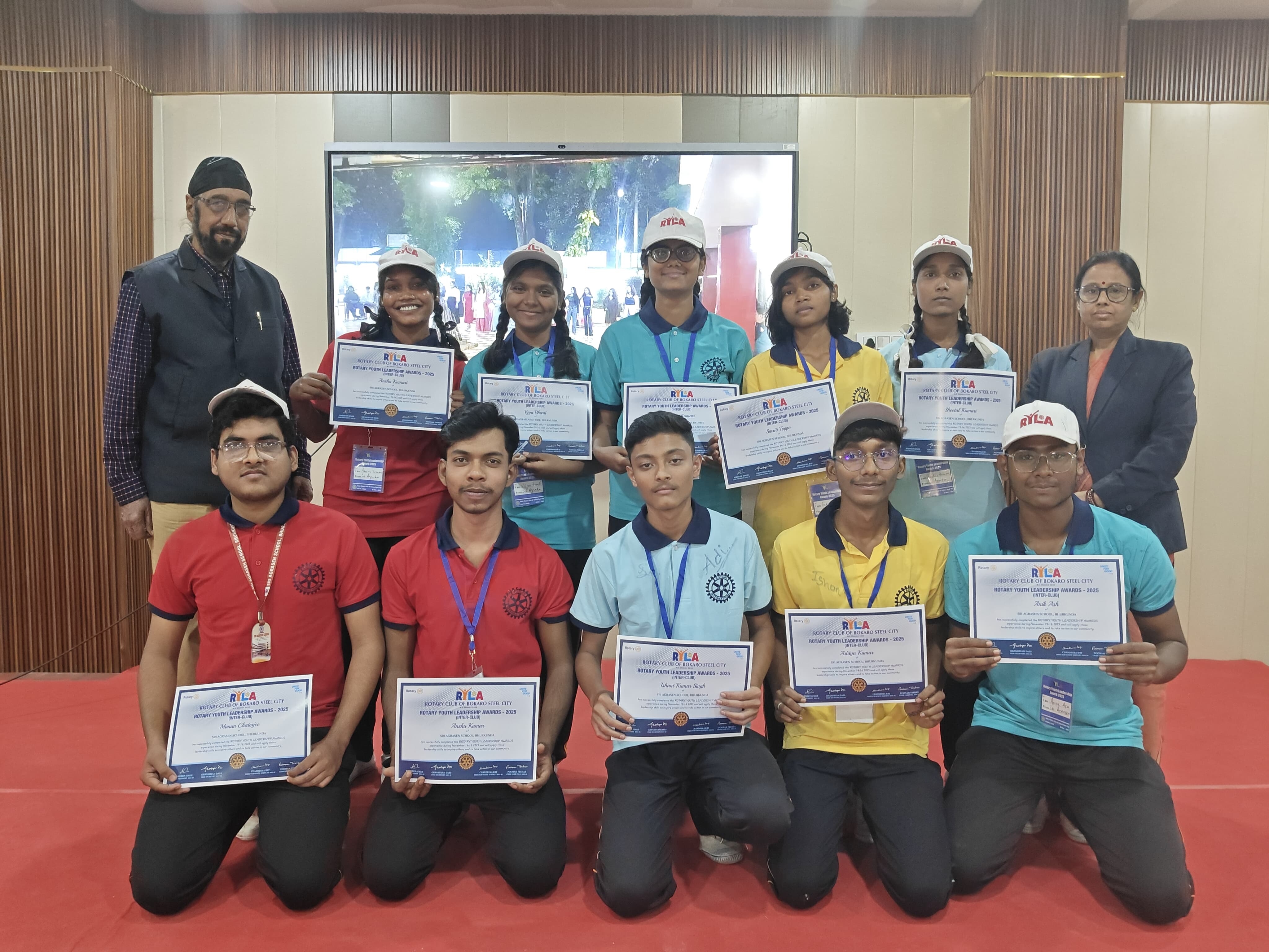 रामगढ़ः रायला कैंप में अग्रसेन स्कूल के बच्चों का उत्कृष्ट प्रदर्शन, हुए सम्मानित