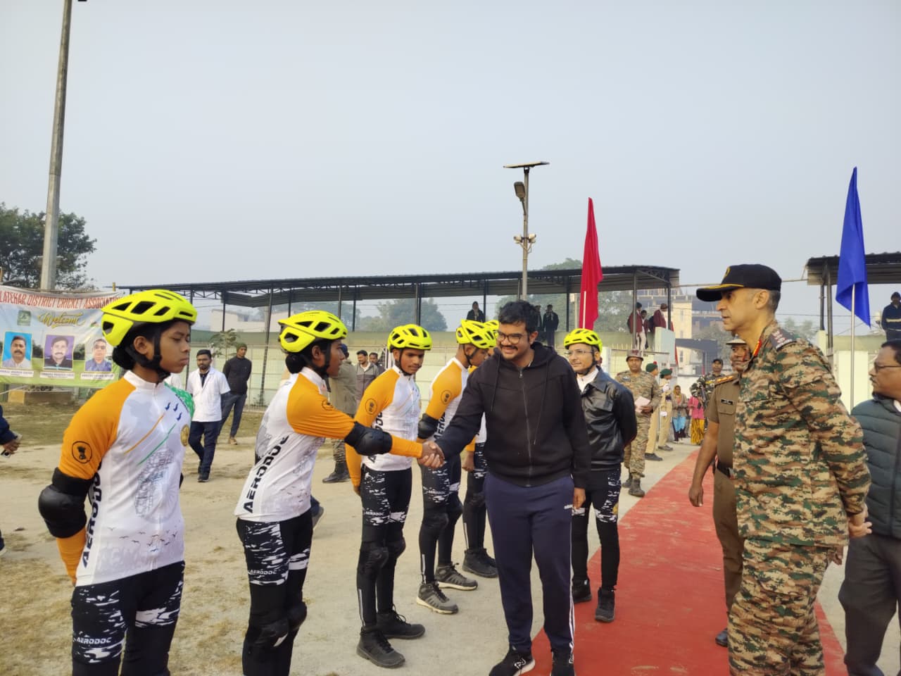 जीवन में शारीरिक फिटनेस व अनुशासन को अपनाएं युवा: लातेहार डीसी