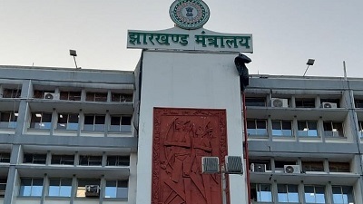 झारखंड की ब्यूरोक्रेसी में बड़ा फेरबदलः 56 आईएएस इधर से उधर