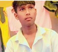 लातेहारः खेत की जुताई के दौरान ट्रैक्टर पलटा, चालक की मौत