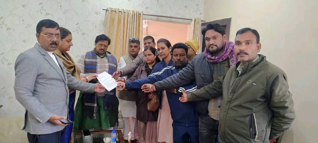 रामगढ़ः विस की पर्यावरण-प्रदूषण नियंत्रण समिति ने सुनीं लोगों की समस्याएं, BFCL को नोटिस