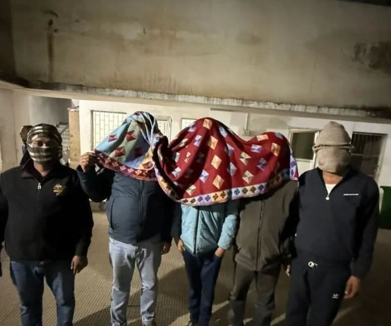 देवघरः गोदाम में चोरी मामले में पूर्व कर्मचारी समेत 6 गिरफ्तार