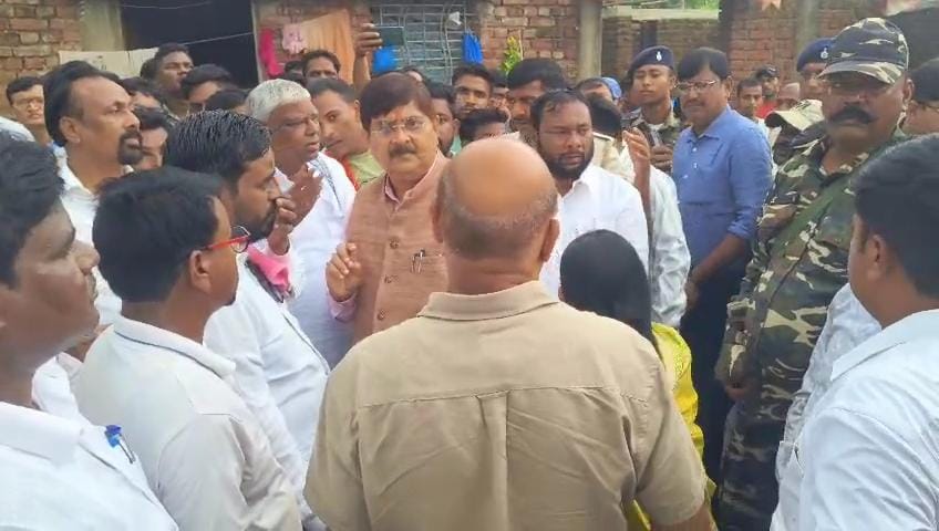 धनबादः कोयला खनन पर सियासी निगरानी, निरीक्षण को झरिया पहुंचा विस की विशेष समिति