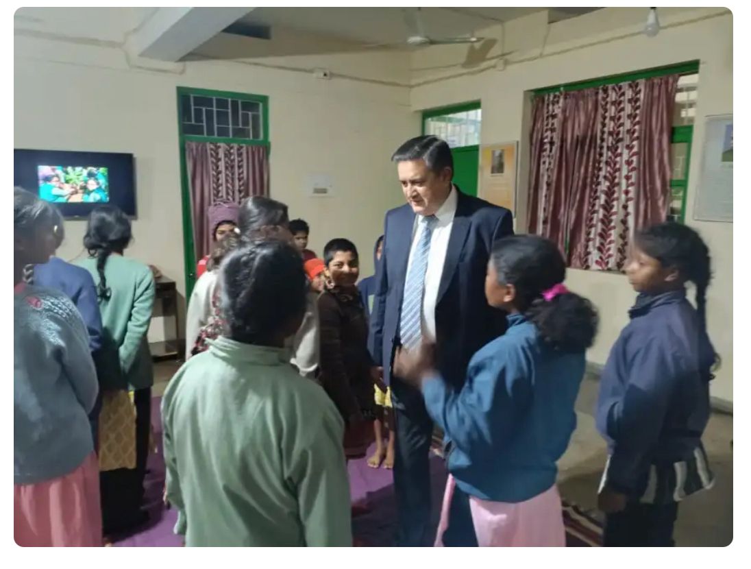 झारखंड के चीफ जस्टिस ने किया बालिका गृह का औचक निरीक्षण