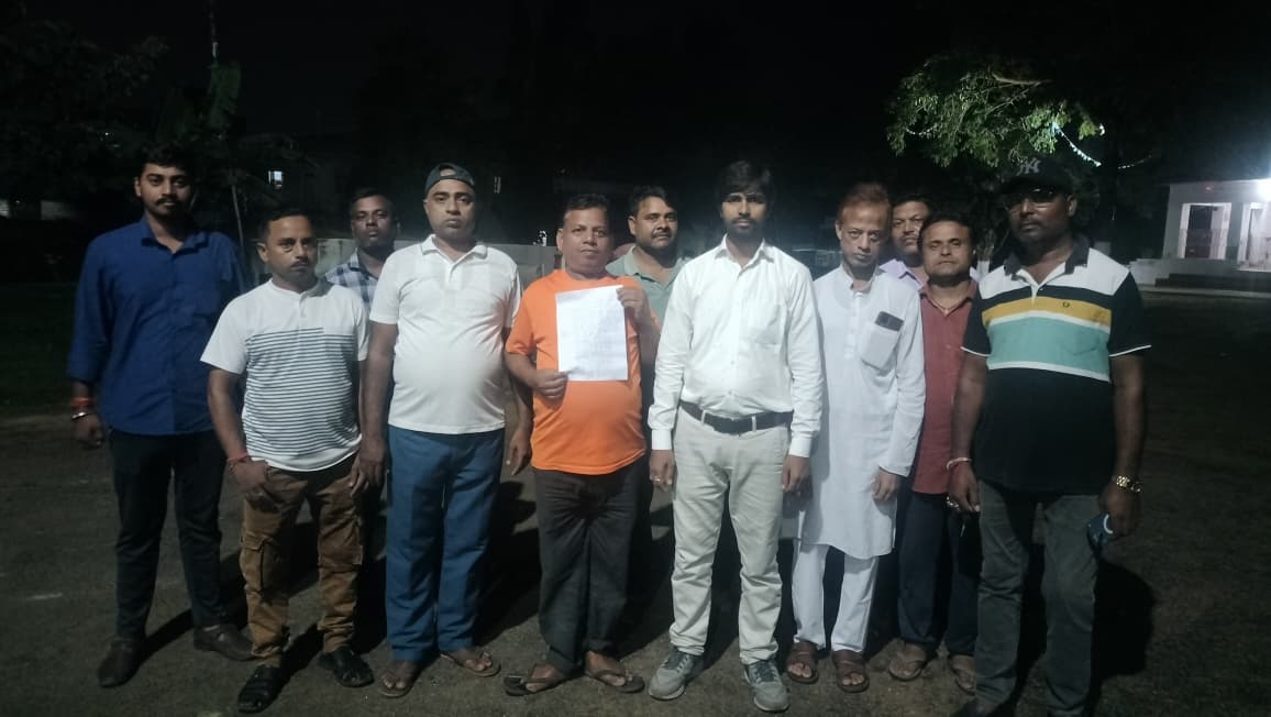 देवघरः बरनवाल समाज ने पुलिस से लापता किशोरी को खोज निकालने की लगाई गुहार