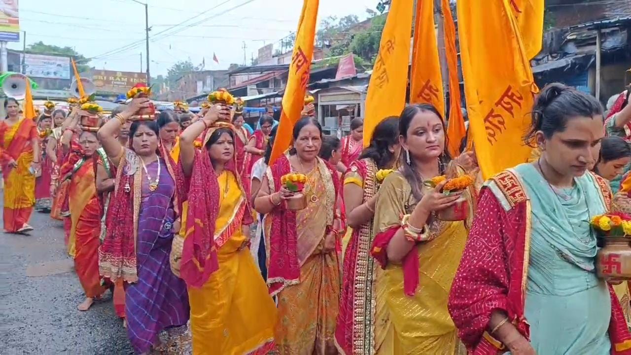भादो अमावस्या पर झरिया के राणी सती मंदिर से निकली भव्य शोभायात्रा