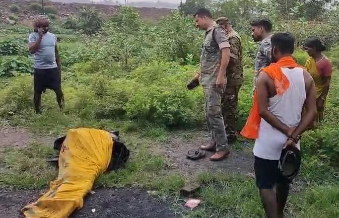 धनबादः कुसुंडा में नाले से महिला का शव बरामद