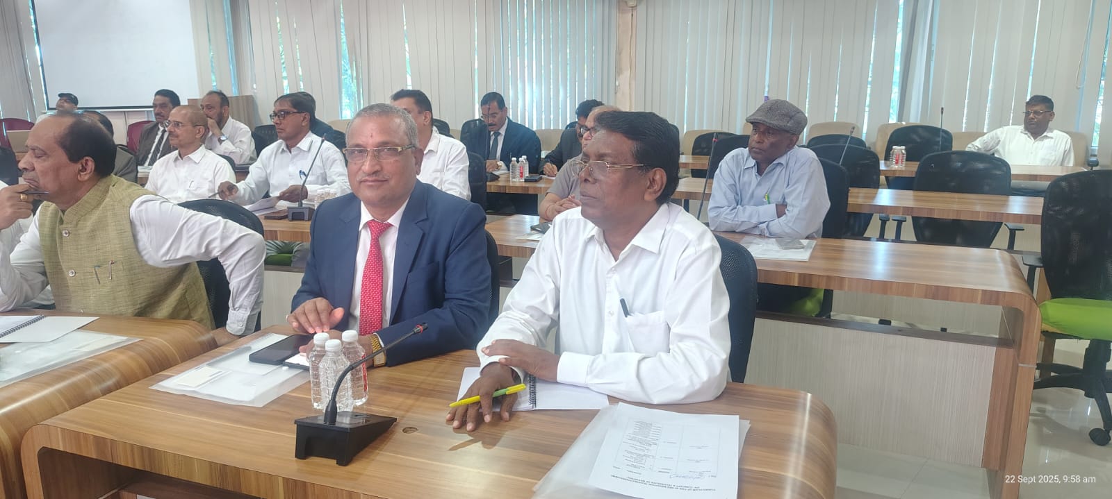 चाईबासाः पूर्व उप-मुख्य श्रमायुक्त झालसा के न्यायिक कार्यक्रम में हुए शामिल