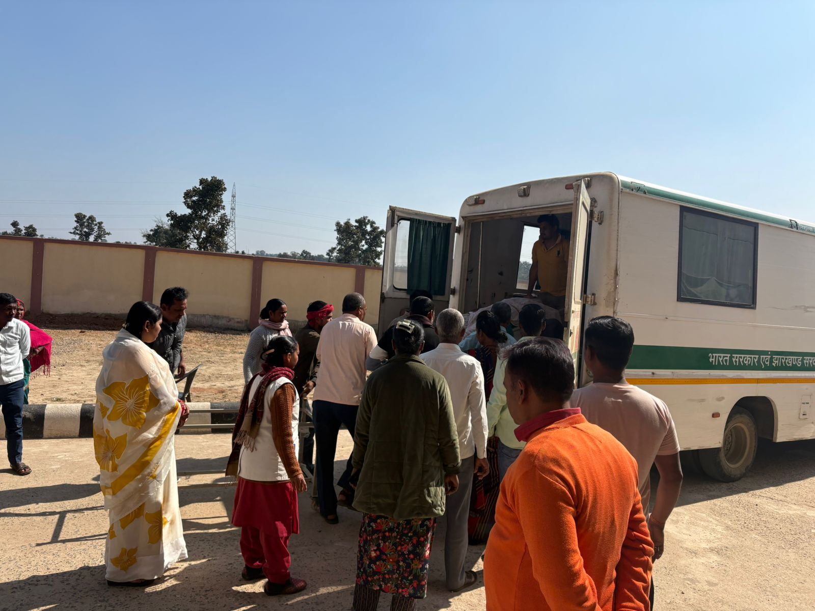 लातेहारः मालगाड़ी की चपेट में आकर मासूम बच्चेे की मौत, महिला गंभीर