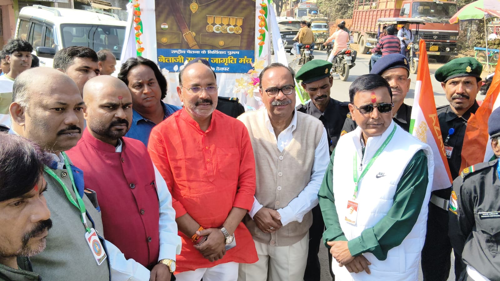 देवघरः नेताजी सुभाष चंद्र बोस की जयंती पर निकली शोभायात्रा