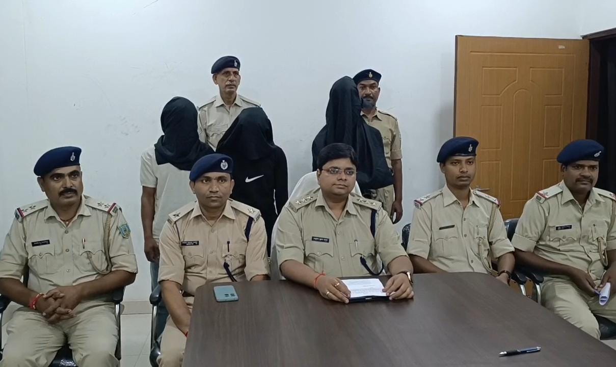 झरिया में वाहन चोर गिरोह के 3 सदस्य गिरफ्तार, चोरी की 3 बाइक बरामद