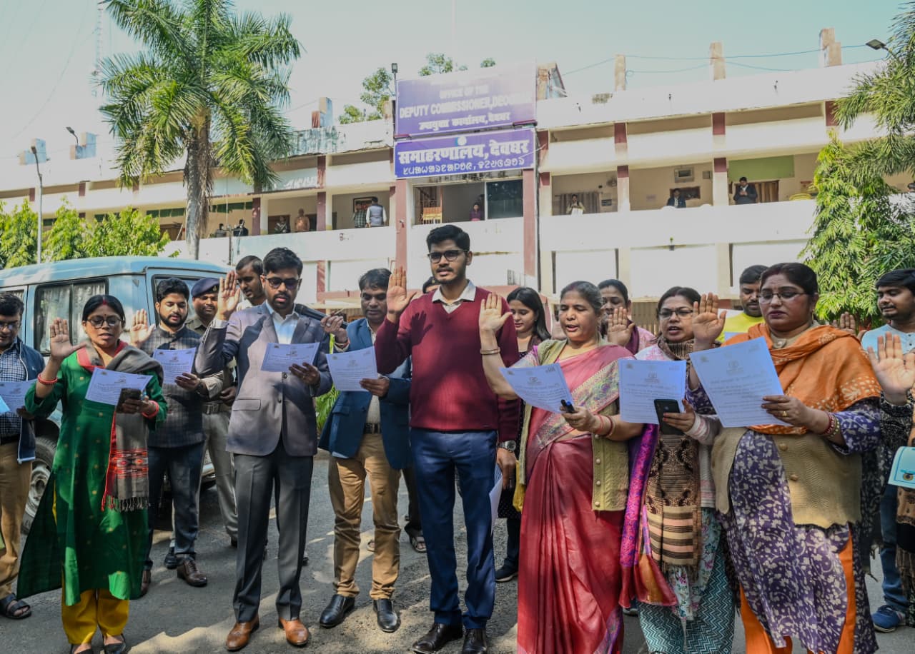 बाल विवाह बेटियों की शिक्षा व विकास में बाधकः देवघर डीसी