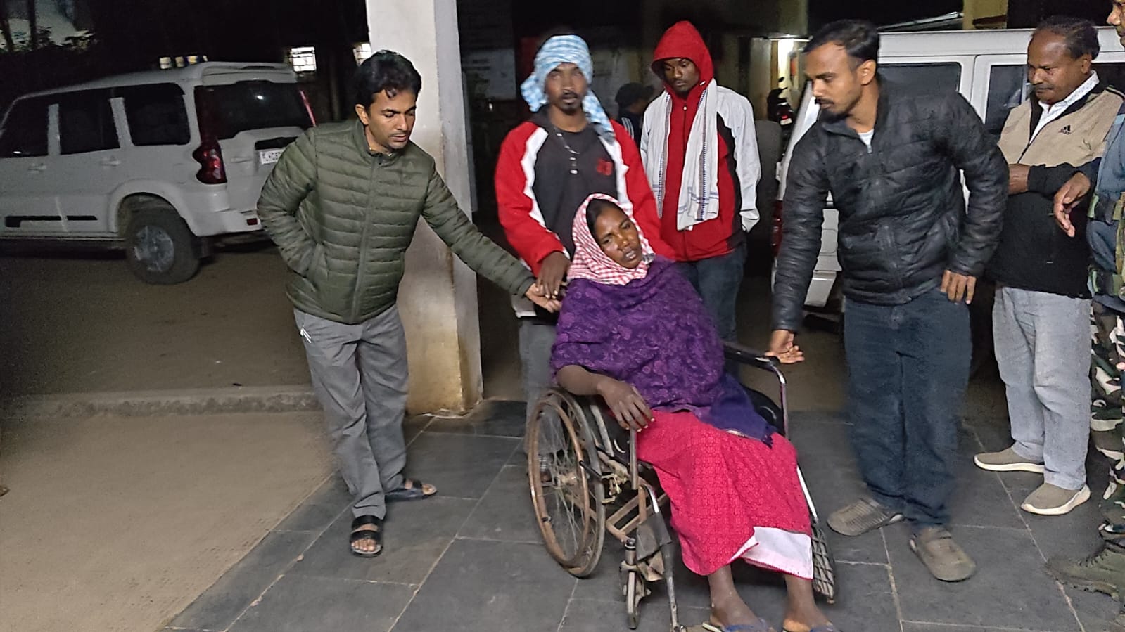 चाईबासाः जराइकेला के पास जंगल में आईईडी ब्लास्ट, युवती की मौत, 2 महिलाएं घायल