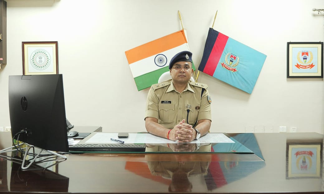 चाईबासाः पश्चिमी सिंहभूम के नए एसपी राकेश रंजन ने पदभार संभाला