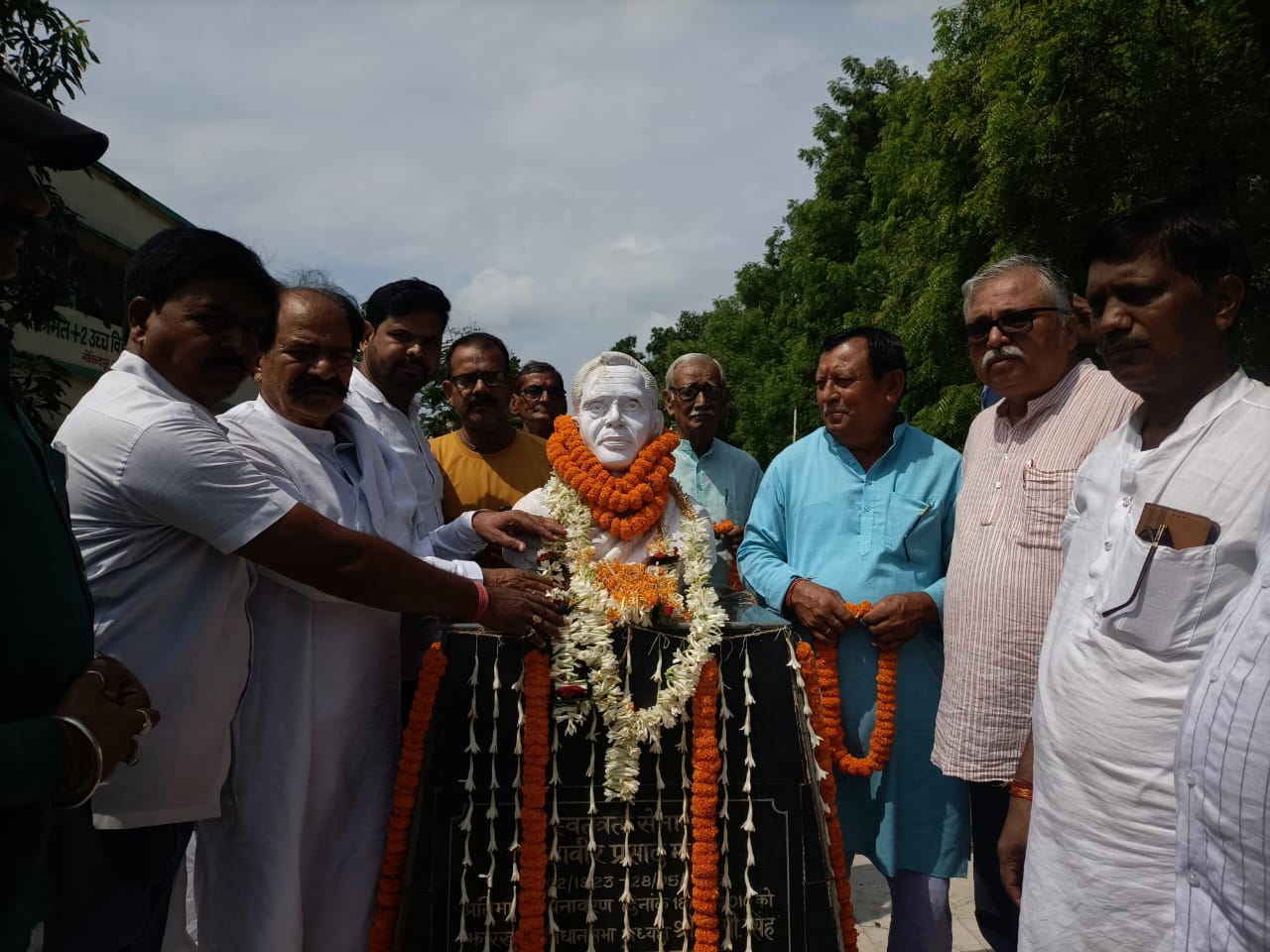 धनबादः आरएस मोर कॉलेज के संस्थापक की 29वीं पुण्यतिथि मनाई गई