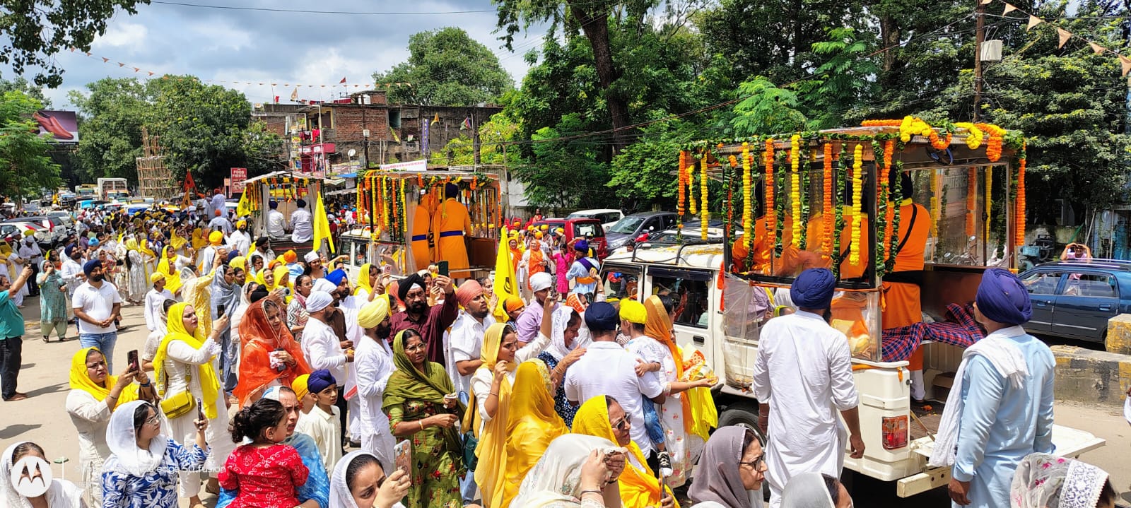 गुरु तेगबहादुर के 350वें शहीदी दिवस पर रामगढ़ में नगर किर्तन का हुआ स्वागत