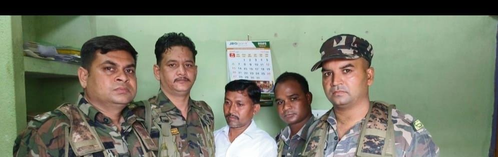 लातेहारः एसीबी ने रोजगार सेवक को घूस लेते रंगे हाथ किया गिरफ्तार