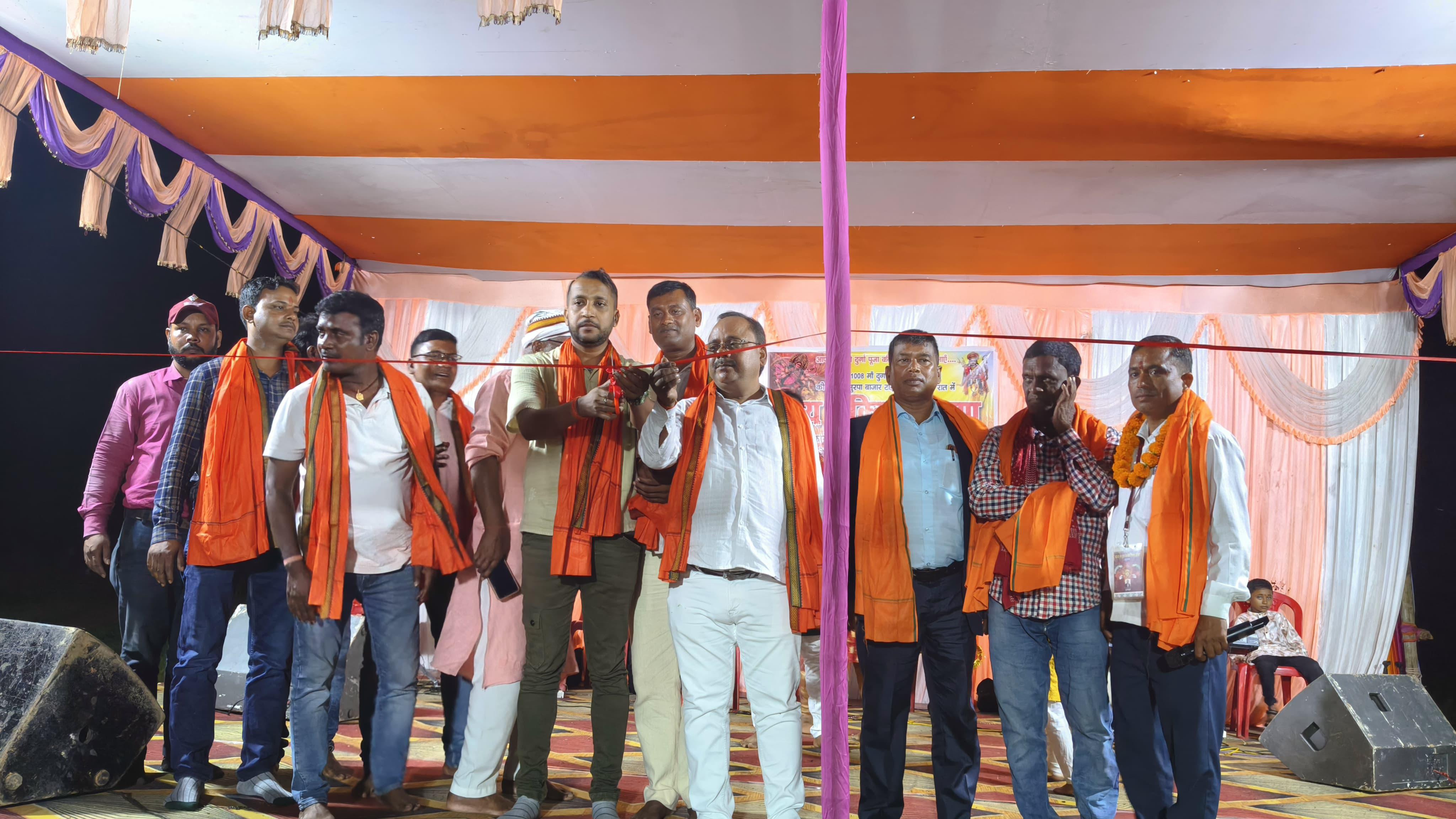 रामगढ़ः भक्ति जागरण में देवी गीतों पर झूमे लोग