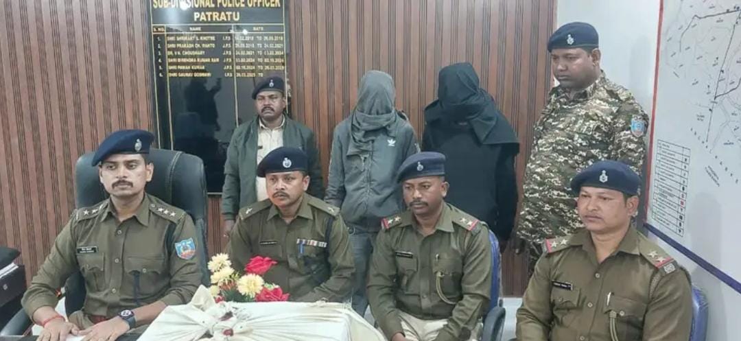 रामगढ़ः पतरातु बिरसा मार्केट में हुई चोरी का खुलासा, 2 गिरफ्तार, सामान बरामद