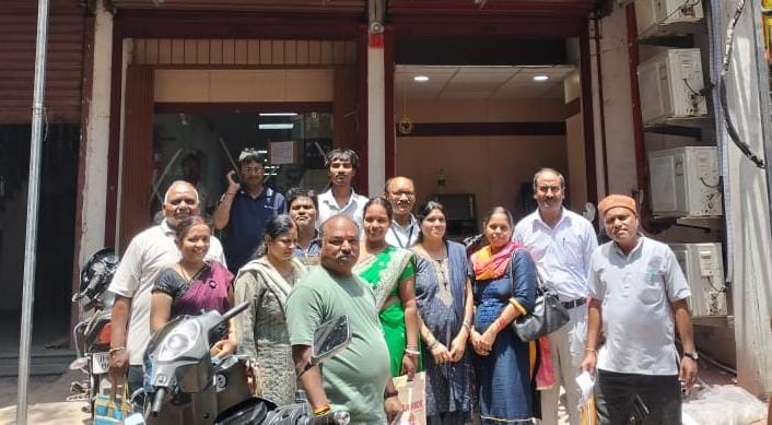 जमशेदपुरः जादूगोड़ा यूसिल कॉलोनी के 15 लोग अमरनाथ यात्रा पर रवाना