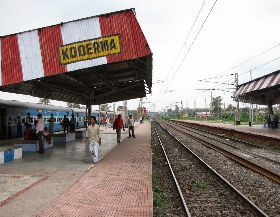 लातेहार की किशोरी कोडरमा रेलवे स्टेशन से की गई रेस्क्यू