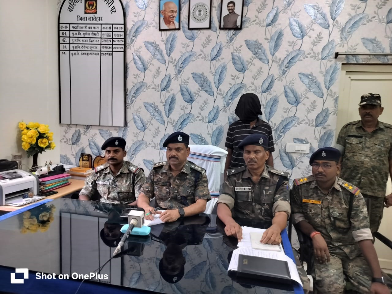 लातेहारः कंपनी के मजदूरों के साथ मारपीट व साइट पर फायरिंग करने का आरोपी गिरफ्तार