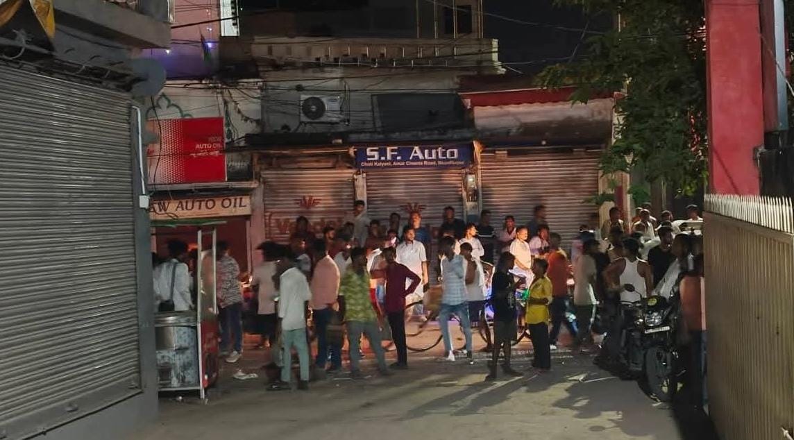 पलामूः  कई दुकानों से हीरो कंपनी के नकली पार्ट्स बरामद