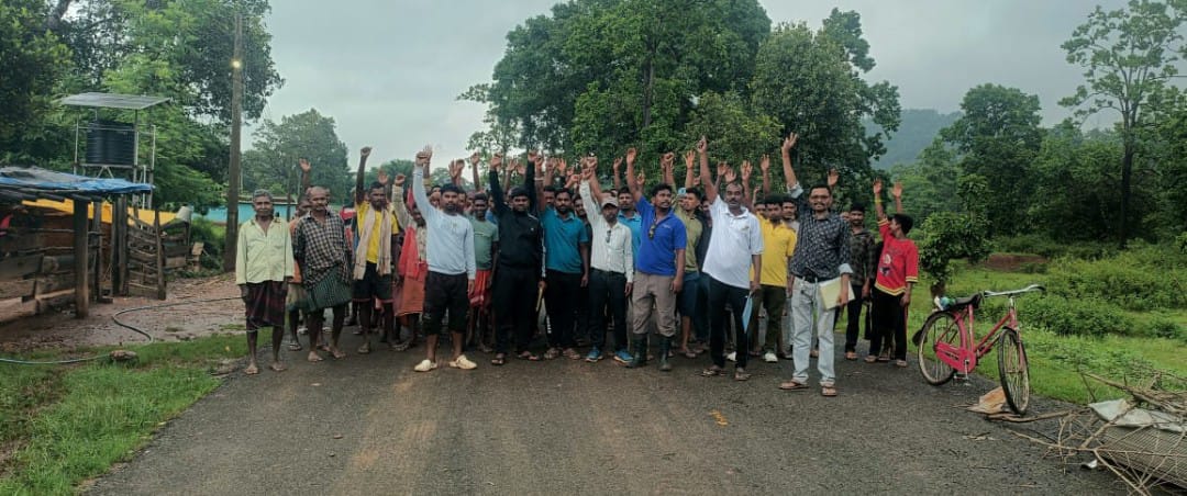 चाईबासाः सेल प्रबंधन के खिलाफ गुवा खदान में बेमियादी बंदी 14 से