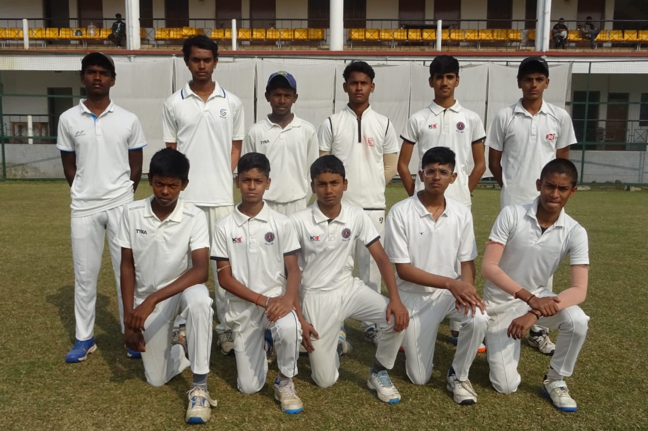 चाईबासाः  नथमल सिंघानिया क्रिकेट प्रतियोगिता में सिंहभूम ब्लास्टर्स ने फाइटर्स को हराया