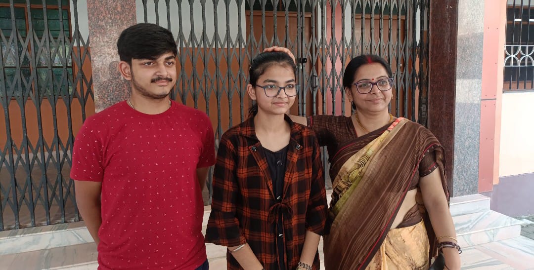 जैक बोर्डः इंटर कॉमर्स में चाईबासा की बिटिया रश्मि बनी स्टेट टॉपर