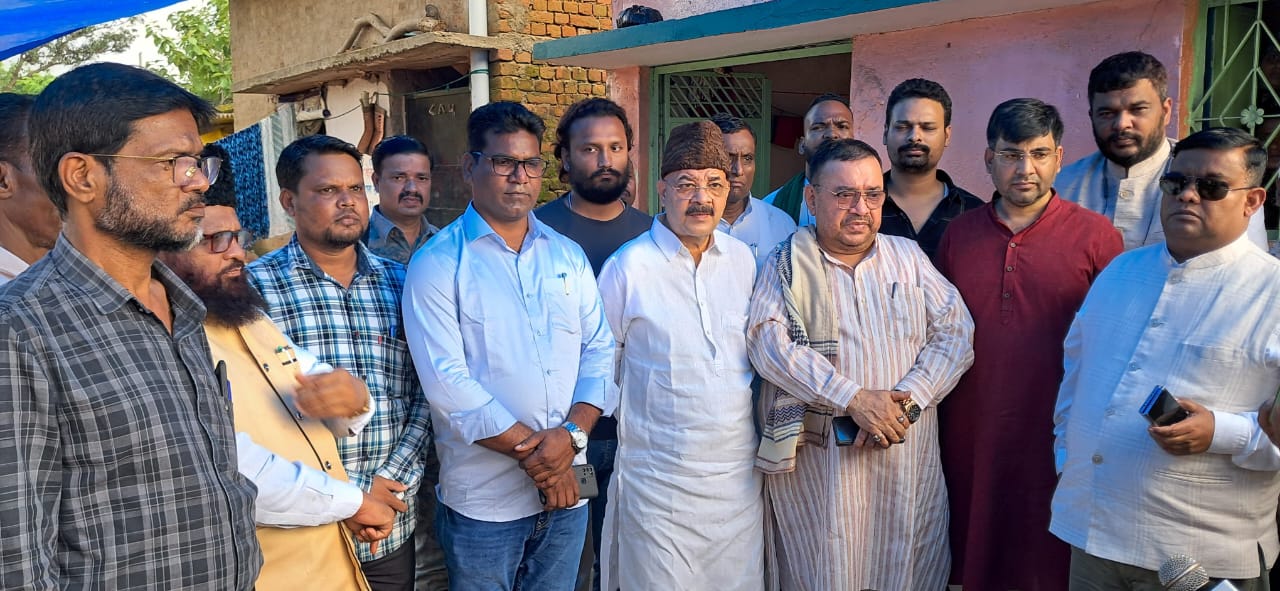 रामगढ़ः अल्पसंख्यक आयोग की टीम आफताब के घर पहुंची, परिजनों को बंधाया ढांढस