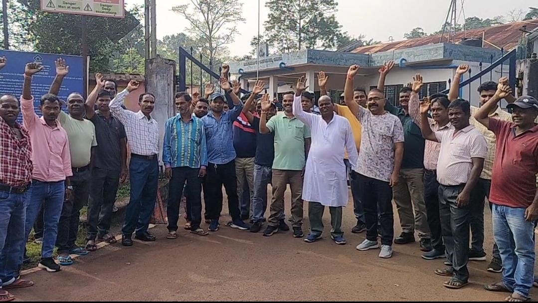 मनोहरपुरः चिरिया माइंस में सेल प्रबंधन व यूनियन के बीच वार्ता बेनतीजा